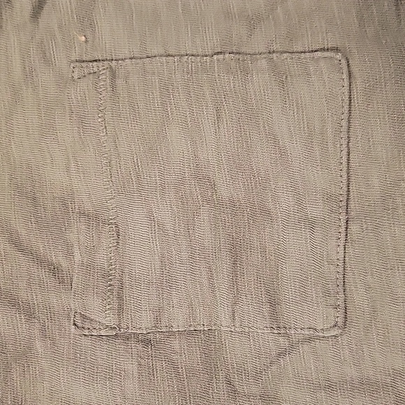 GAP green cropped T-shirt - Picture 3 of 3